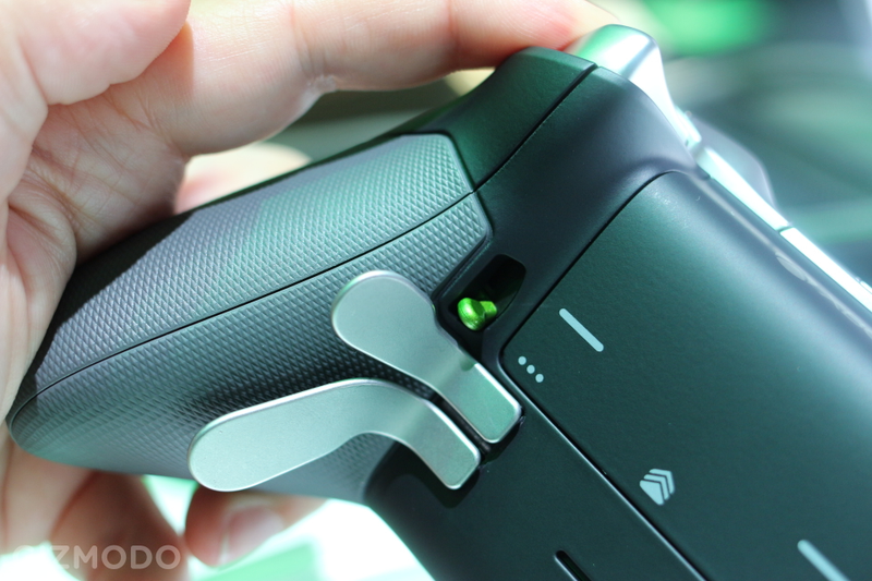 Illustration for article titled So This Is What a $150 Xbox Controller Feels Like